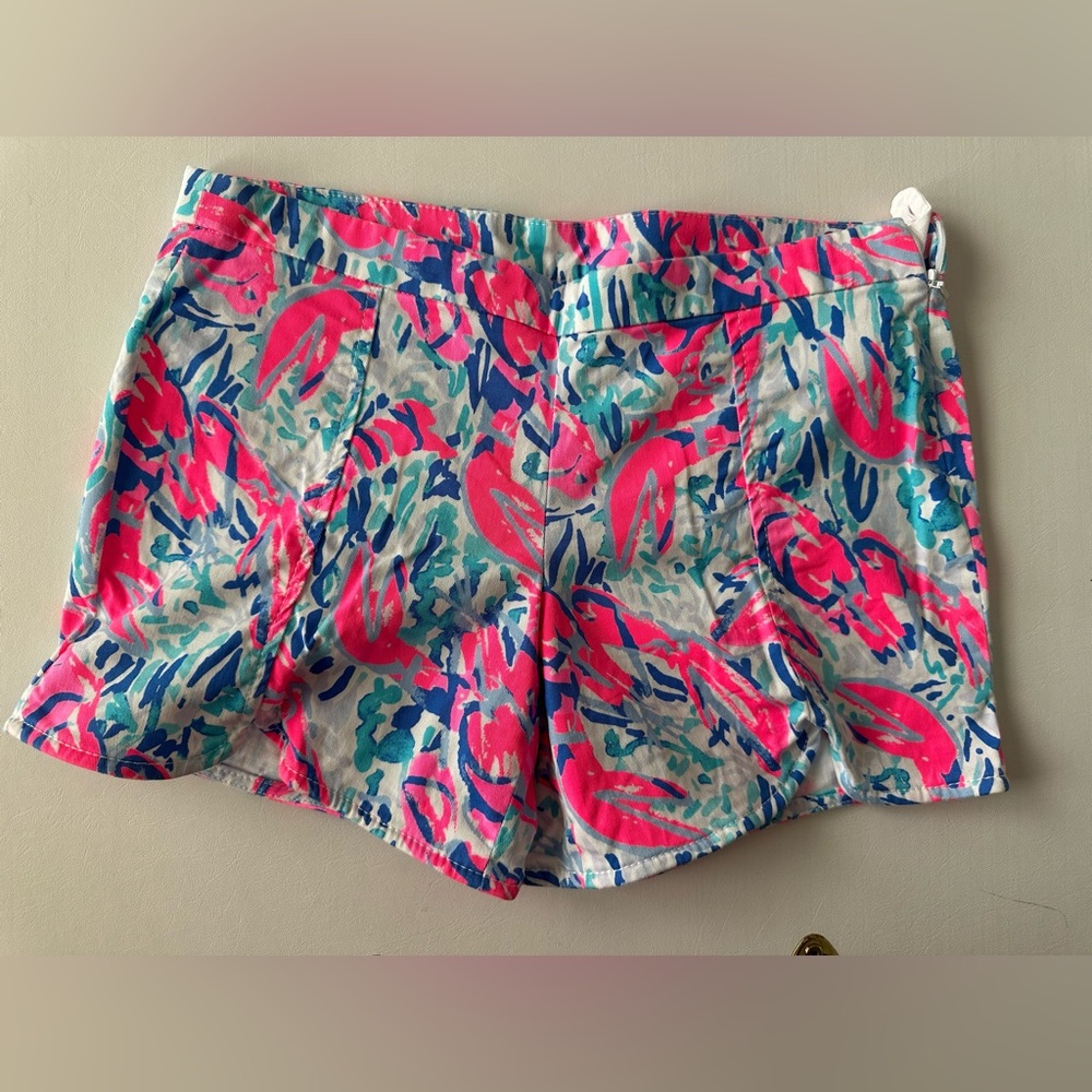 Lilly Pulitzer Lobster Shorts- Size 4